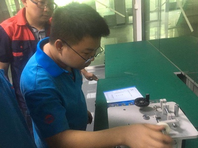 電線電纜制樣設(shè)備，軟線切片機(jī)